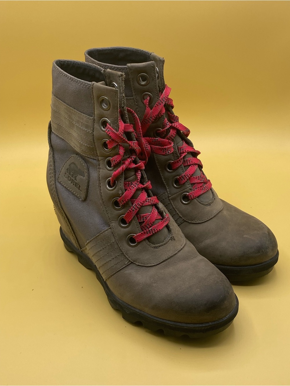 Sorel Women's Lexie Wedge boots in Quarry gray